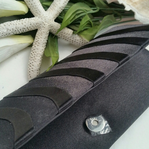 *Vintage Black Silky Satin Clutch with Chain* - Picture 3 of 5